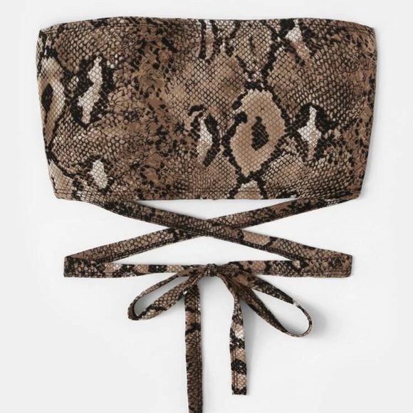 Snakeskin Print Cropped Tube Top - Picture 2 of 7